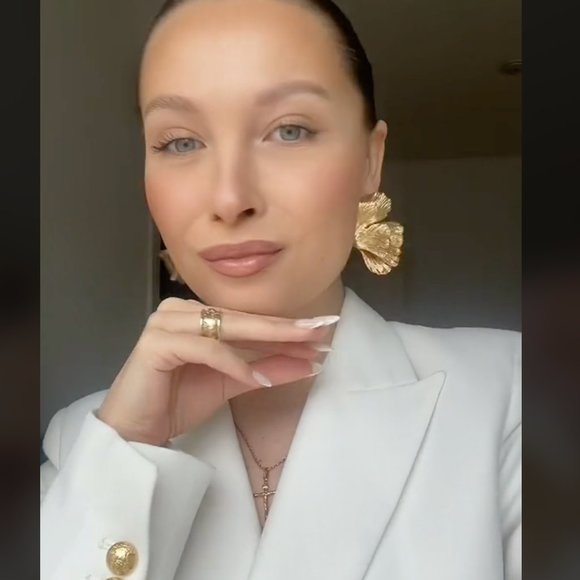 ZARA LEAF EARRINGS GOLDEN NWT - Picture 7 of 16